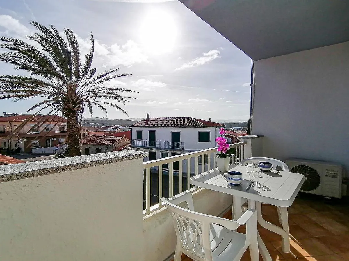 Residence Levante 산타테레사의갈루라 0*,